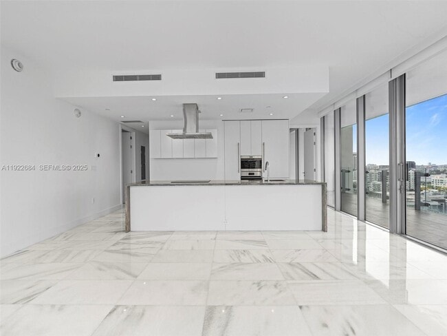 Foto del edificio - 700 NE 26th Terrace