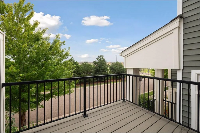 Foto del edificio - 8141 Kirkwood Ln N