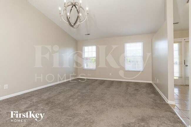 Building Photo - 977 Hathaway Drive