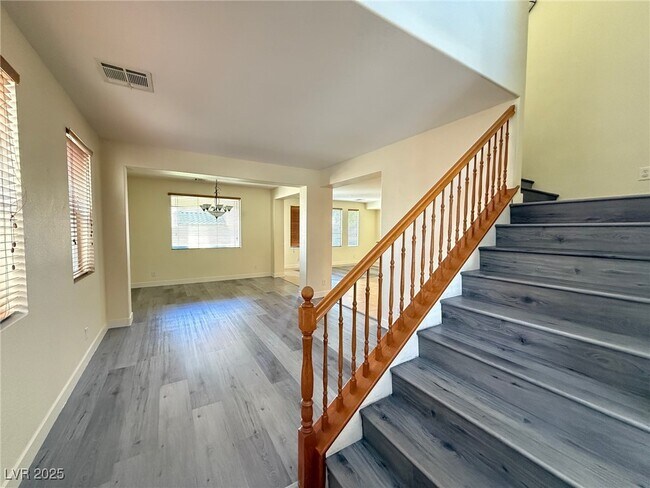 Foto del edificio - 8374 S Pioneer Way