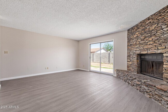 Foto del edificio - 7342 W Minnezona Ave