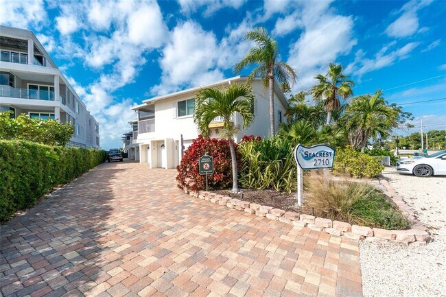 Building Photo - 2710 N Beach Rd