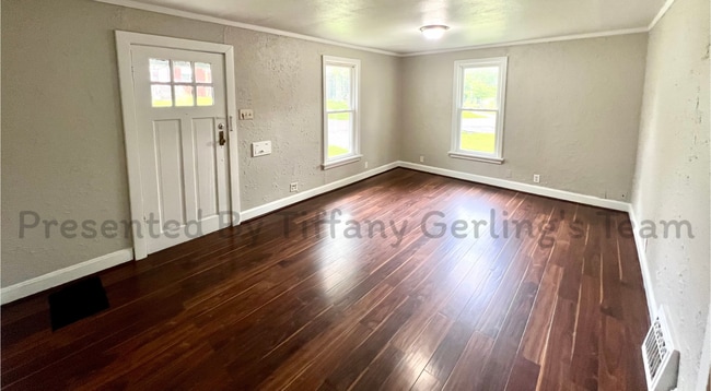 Building Photo - Charming 2 Bedroom, 1 Bath Home - Presente...