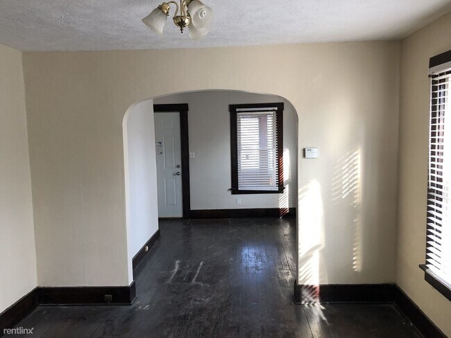 Building Photo - 2 br, 1 bath House - 313 Battle Creek Ave