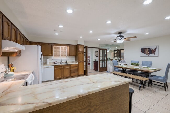 Building Photo - 7419 Pipers Bluff