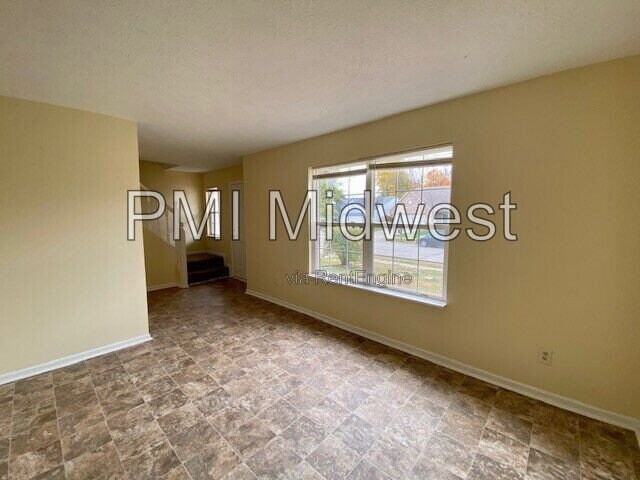 Building Photo - 6130 Tybalt Cir