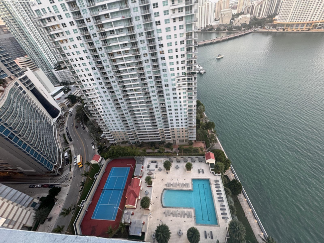 Foto del edificio - 1155 Brickell Bay Dr