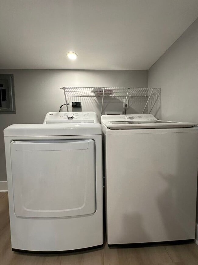 Photo - 2B1.5B house in Lower Moyamensing area Available NOW