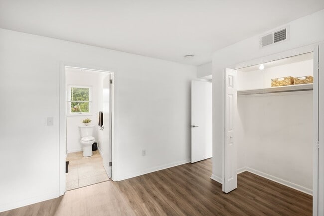 Interior Photo - Neffsville Cottages