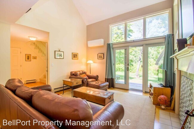 Building Photo - 2 br, 2 bath House - 7 Twin Knolls Lane