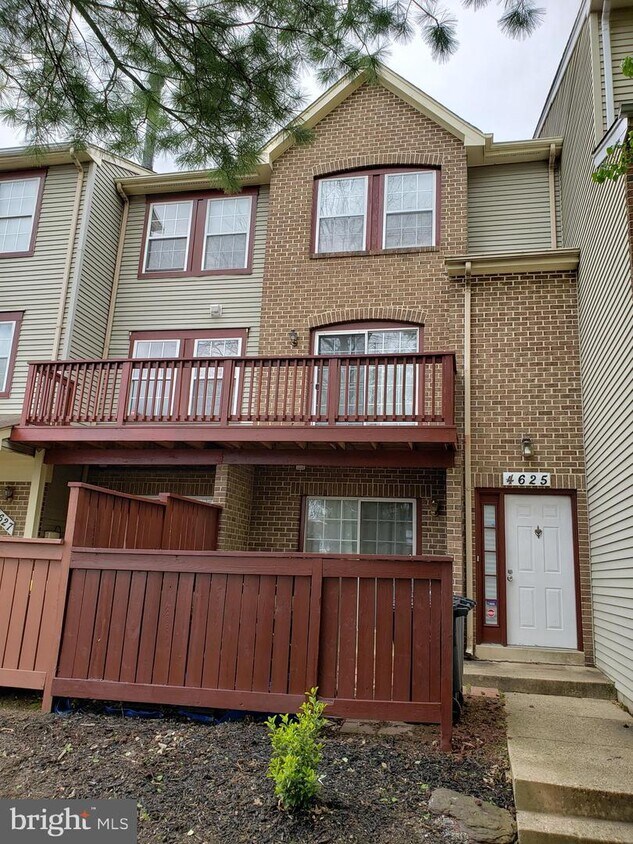 4625 Running Deer Way, Bowie, MD 20720 Townhome Rentals in Bowie MD