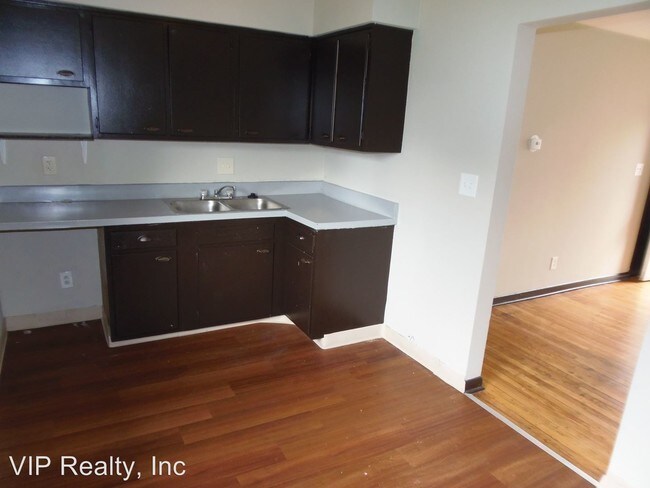 Foto del edificio - 373-379 S Burgess Ave