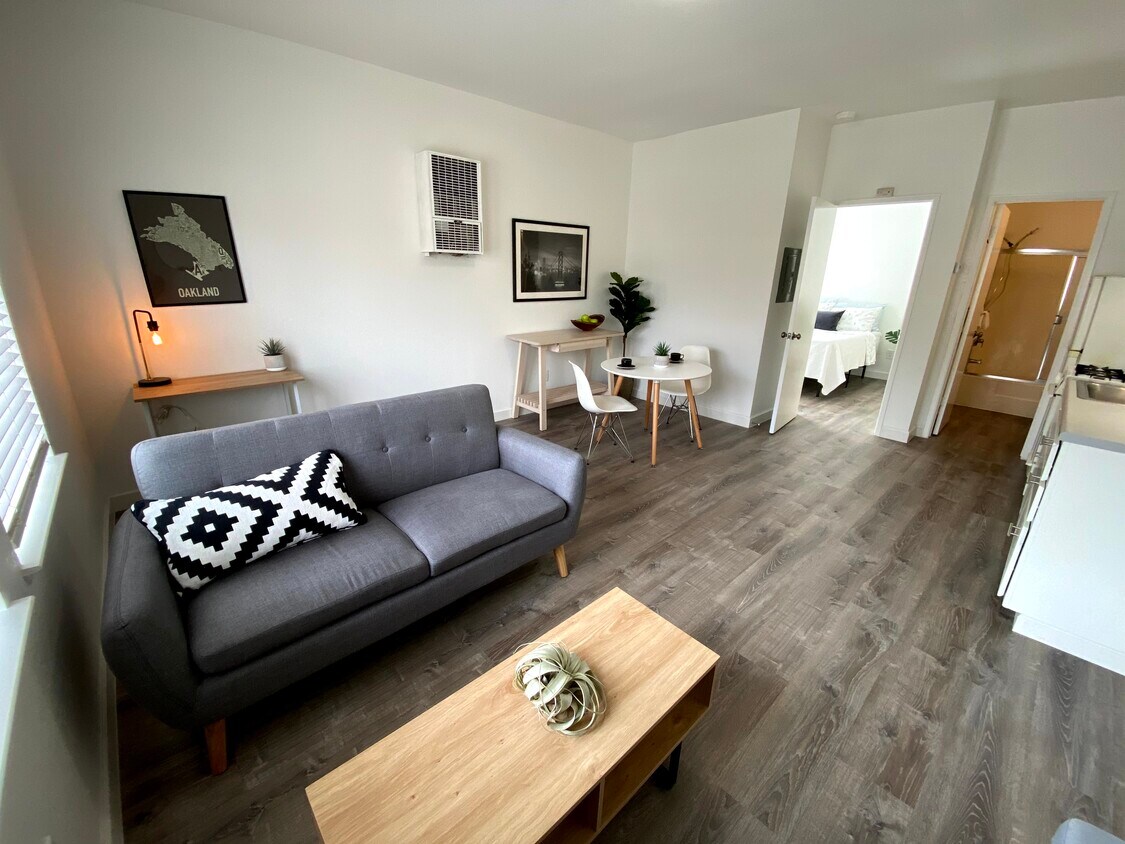 Foto principal - 445 40th St