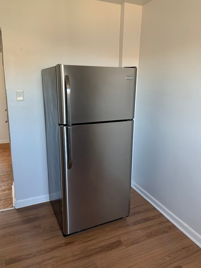 Foto del edificio - 104 Chester Ave