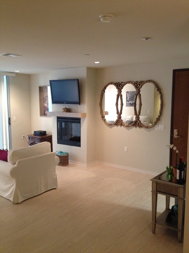 1600 S Westgate Ave Unit 201, Los Angeles, CA 90025 Condo for Rent in Los Angeles, CA