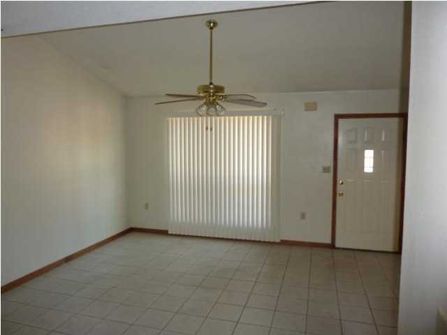 Foto del edificio - 136 Alder Ave SE