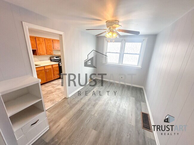 Foto del edificio - 5335 Cottage St