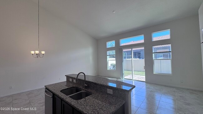 Building Photo - 759 Simeon Dr