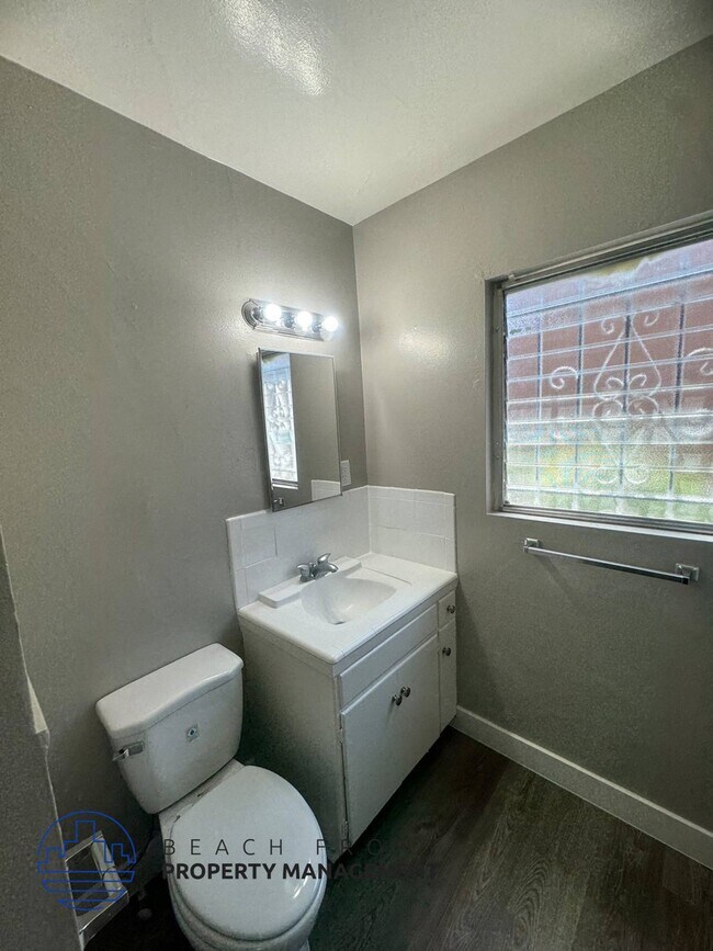 Foto del edificio - 822 N. Austin Ave.