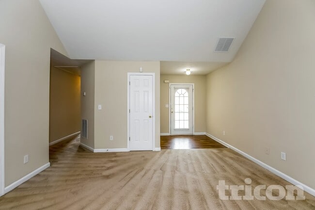 Foto del edificio - 25 Zebulon Pl