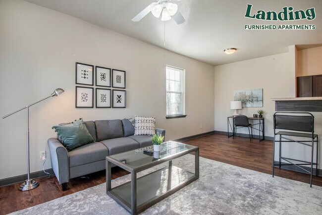 Building Photo - 4002 Raynor Pkwy