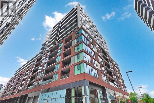Building Photo - 30-430 Baseball Pl