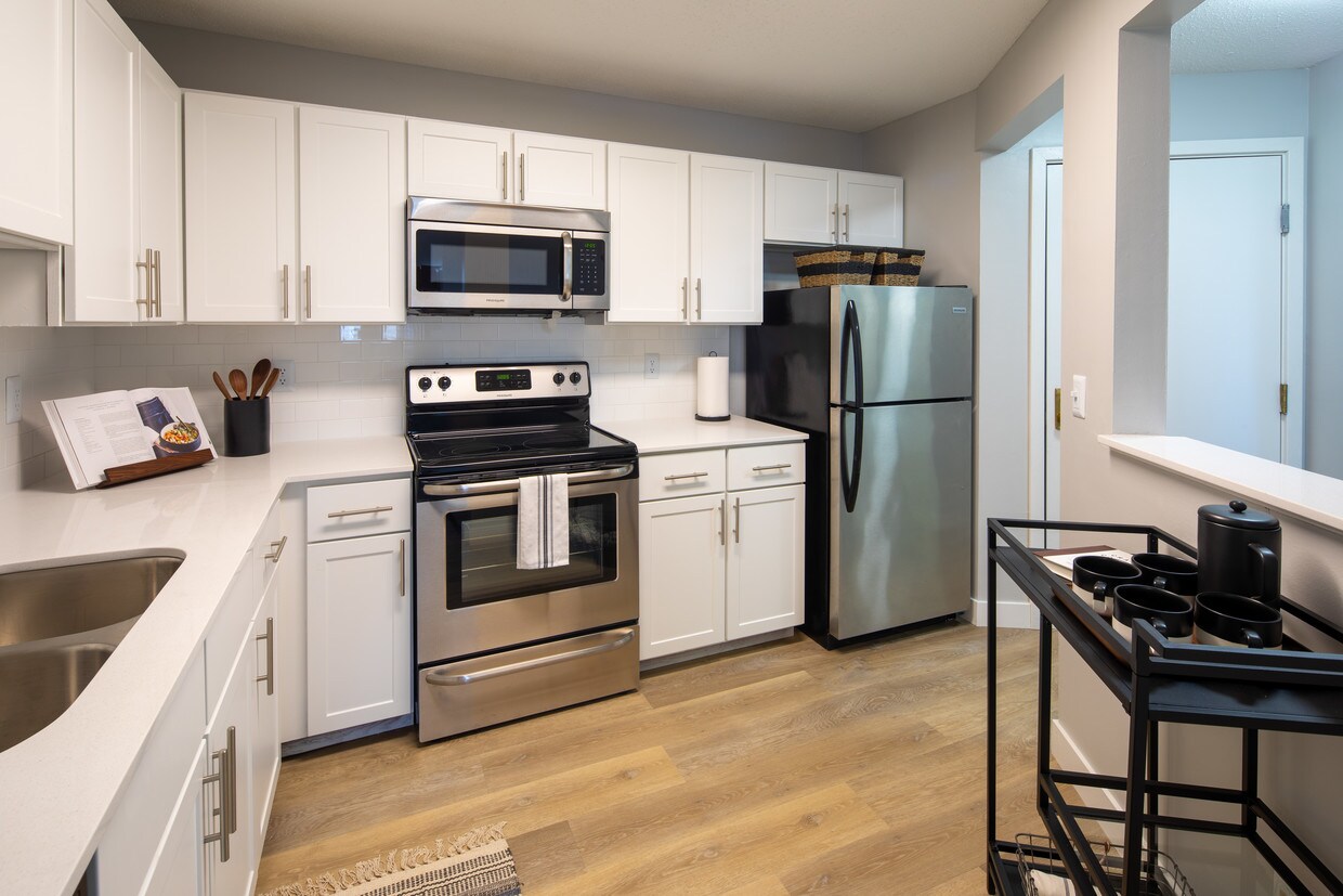 Avana Southview Apartments Inver Grove Heights Mn Apartments Com
