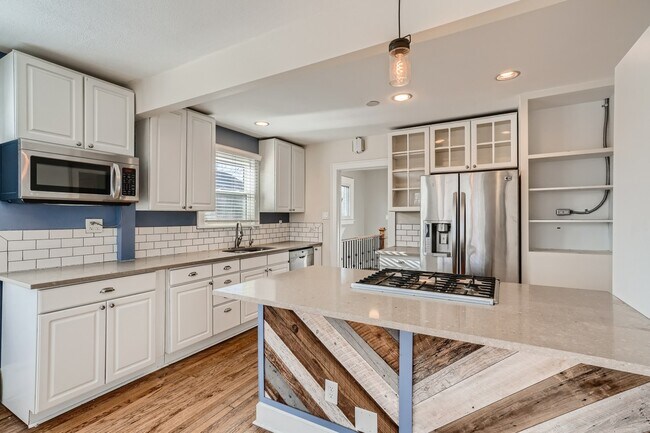 Photo - 1471 S Franklin St House