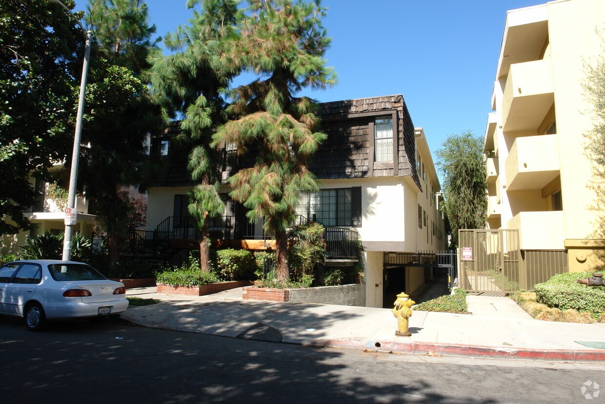 4459 Ventura Canyon Ave, Sherman Oaks, CA 91423 Apartments in Sherman Oaks, CA