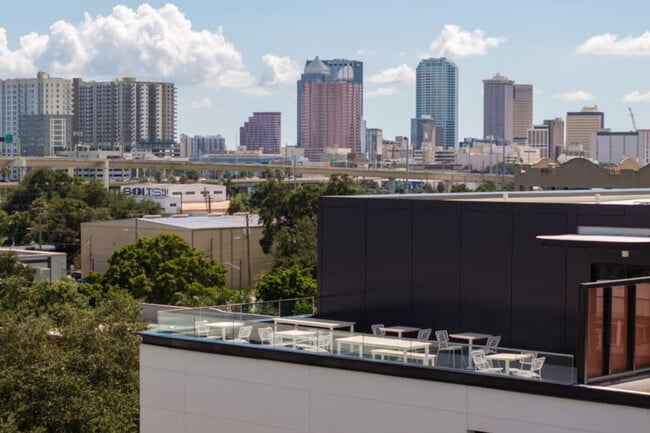 Foto del edificio - 1704 N 17th St