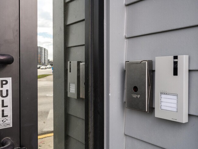 Foto del edificio - 5528 W Gettysburg St