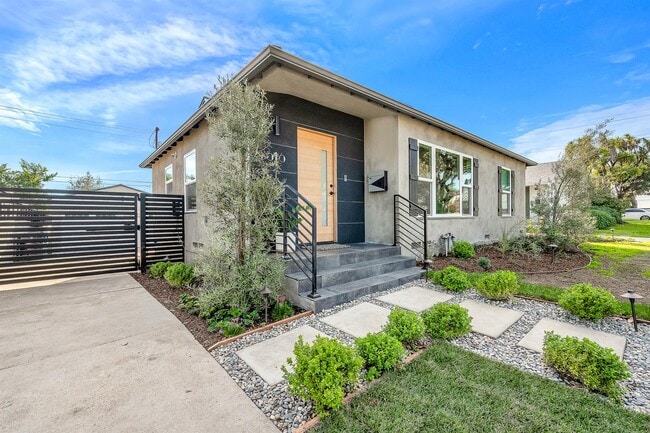 Foto del edificio - 616 W Ellis Ave