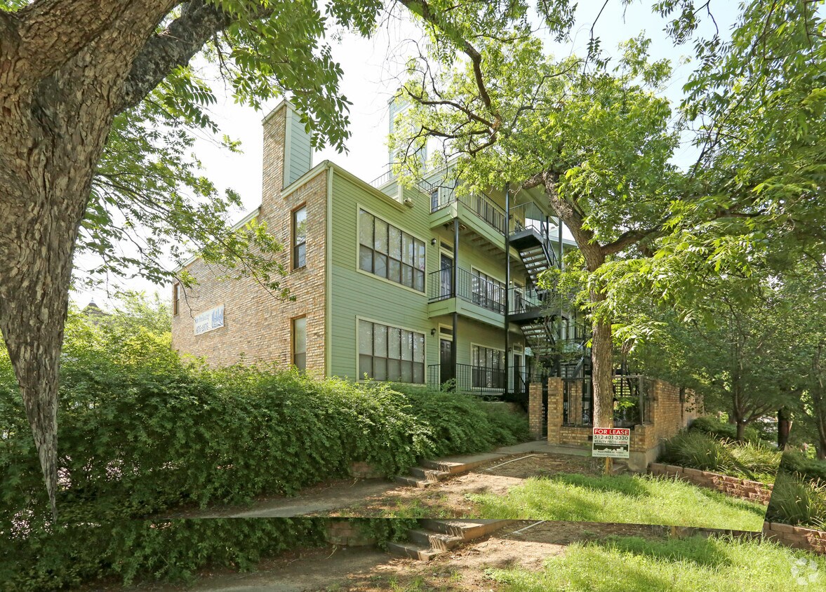Foto del edificio - The Savannah Condominiums