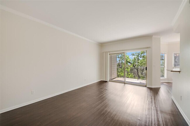 Foto del edificio - 6000-20 Shepherd Mountain Cove