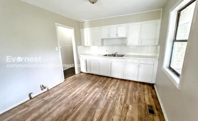 Foto del edificio - 2724 Lee Ave SW