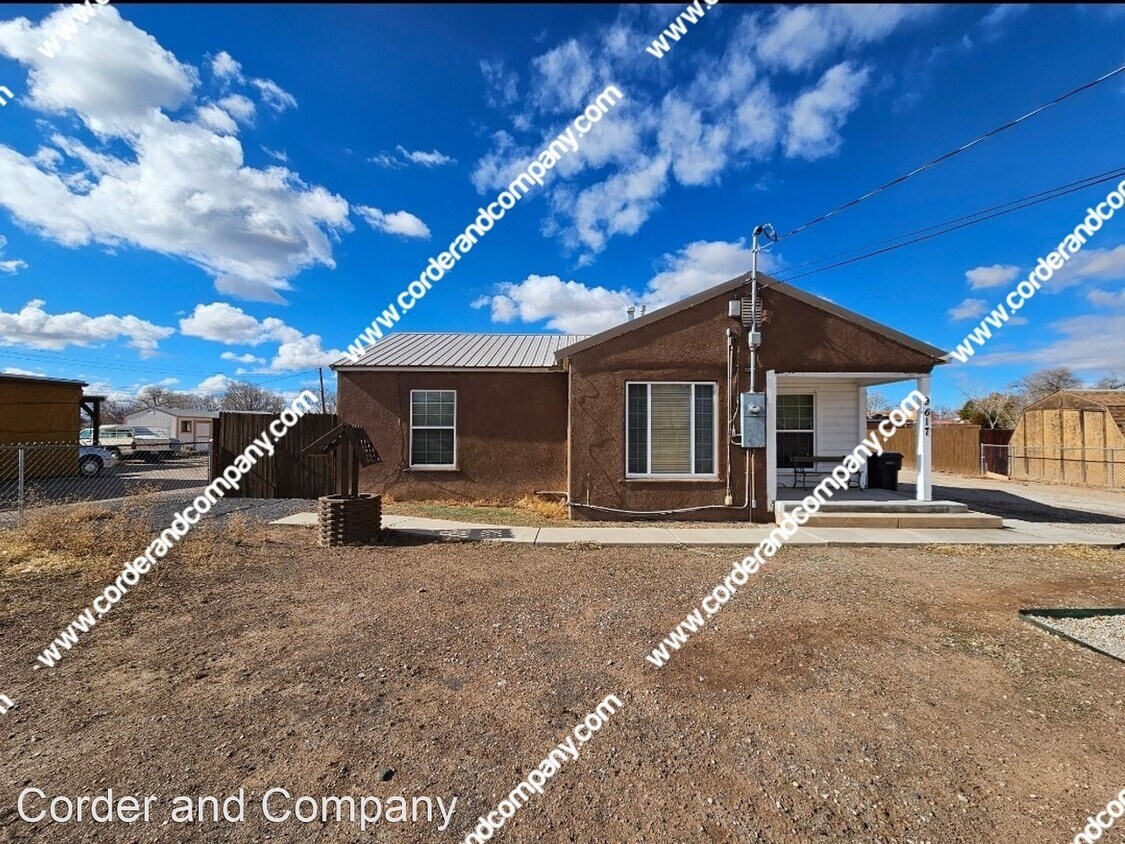 Primary Photo - 2 br, 1 bath House - 9617 Guadalupe Trail NW