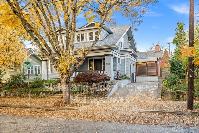 Building Photo - 3455 NE Tillamook St