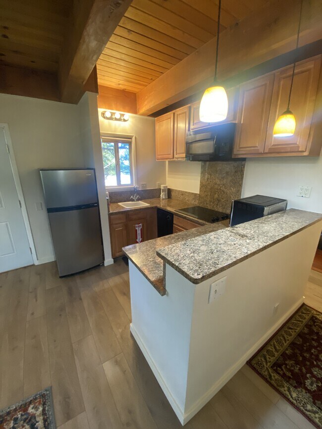 Building Photo - 259 Tramway Dr