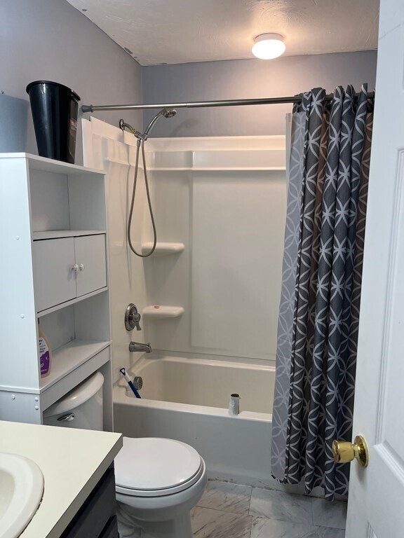 130 Mansfield Ave Unit 2, Norton, MA 02766 Room for Rent in Norton