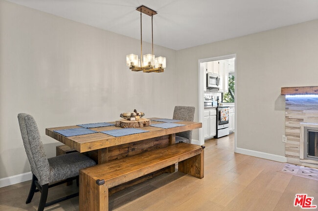 Foto del edificio - 4275 Vía Arbolada