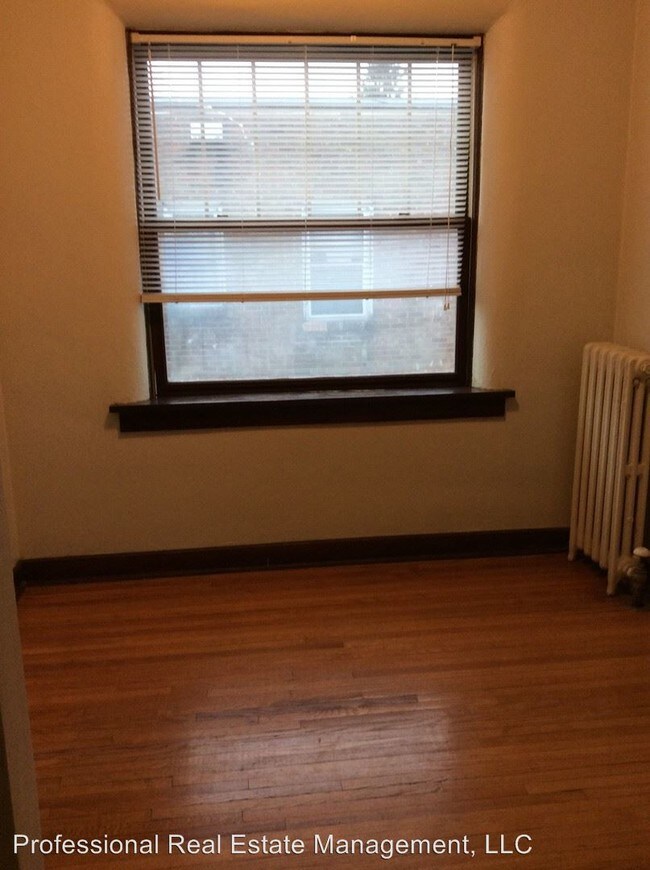 Foto del edificio - 1642 Charles Ave