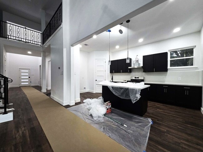 Foto del edificio - 14811 Wallach Dr