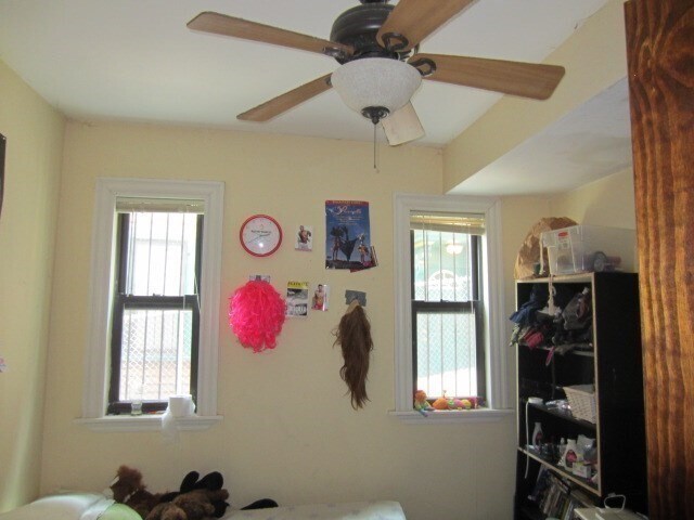 Foto principal - 804 Parker St