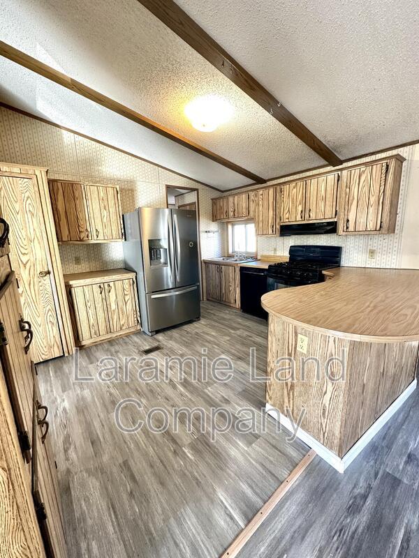 Building Photo - 954 N McCue #38