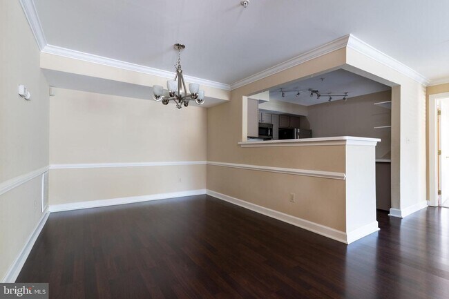 Building Photo - 9220 Cardinal Forest Ln