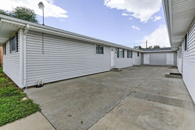 Foto del edificio - 3 Bedroom 1 Bath Ranch Duplex in Loveland