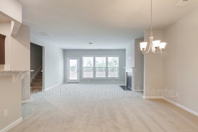 Building Photo - 3741 Upland Dr
