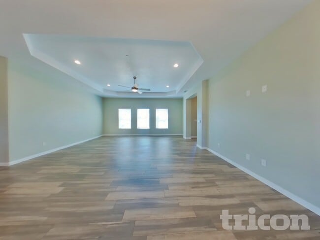 Foto del edificio - 16014 Tokay St