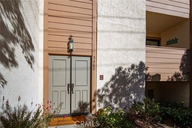 Building Photo - 5360 Las Virgenes Rd