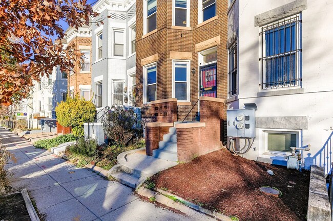 Foto del edificio - 3119 11th St NW